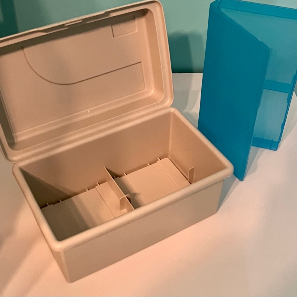Floppy Disk Vintage Computer Disk Cases Storage - Picture 2 of 6